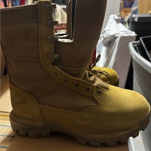 Cold weather boots Danner